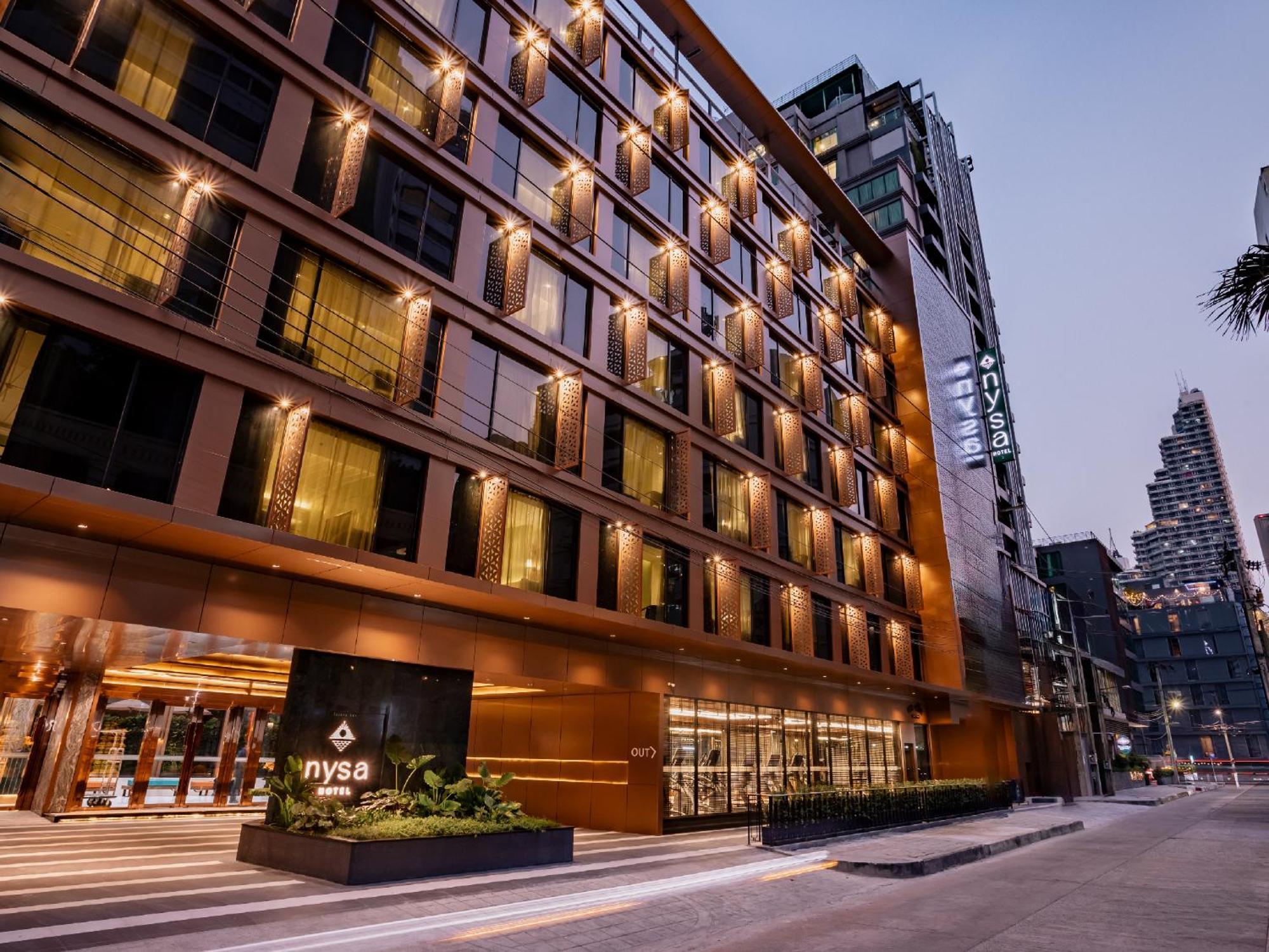 Nysa Hotel Bangkok Sukhumvit 11 외부 사진 The hotel in 2016