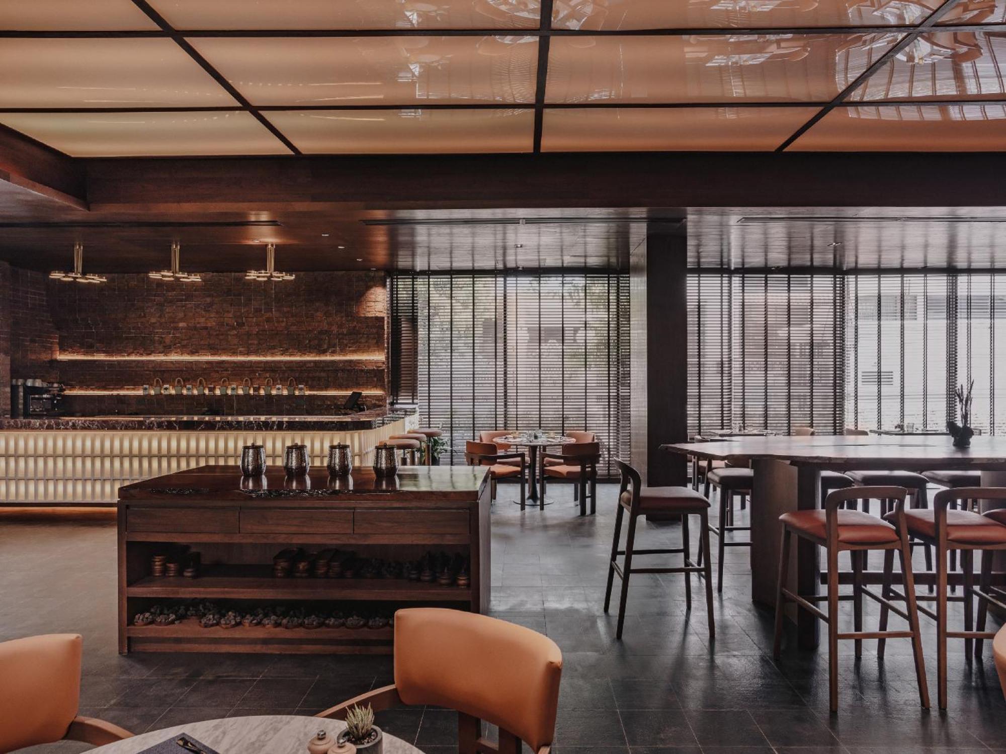 Nysa Hotel Bangkok Sukhumvit 11 외부 사진 The interior of the restaurant