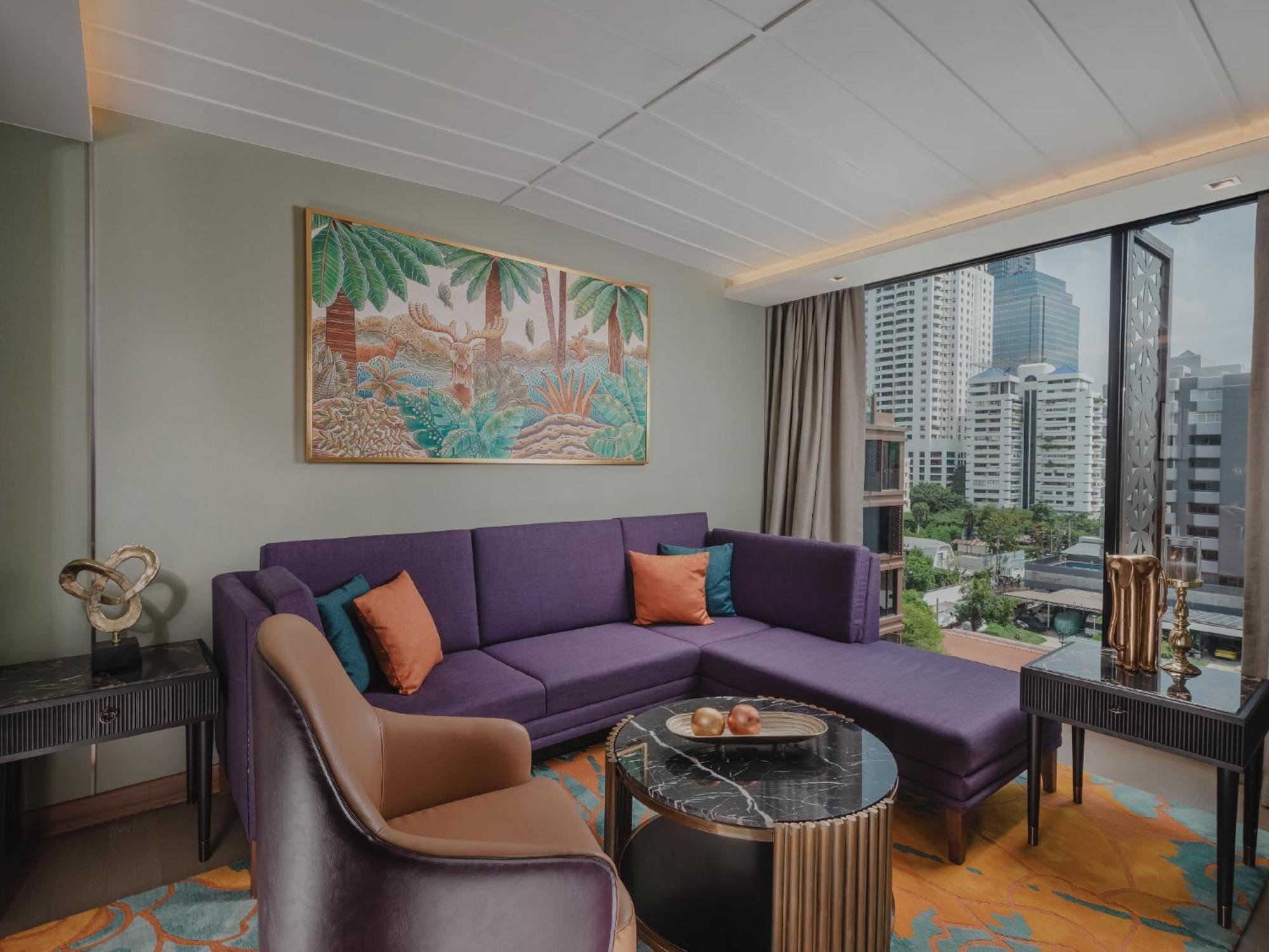Nysa Hotel Bangkok Sukhumvit 11 외부 사진 Living room of a suite